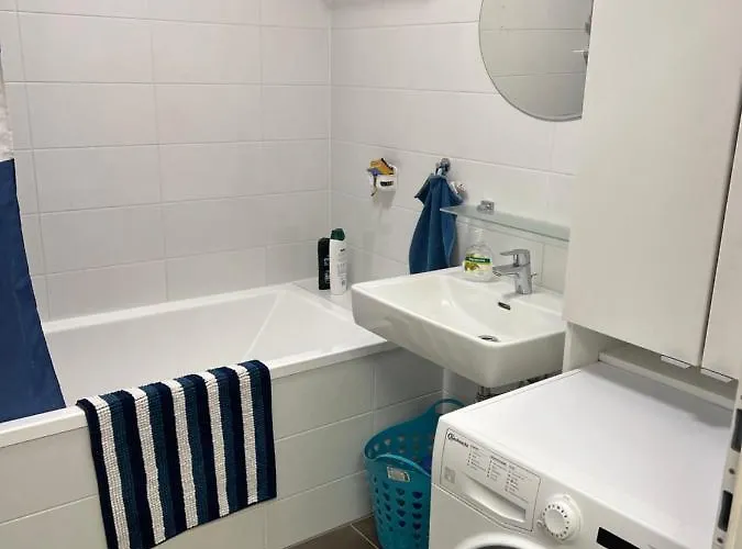 Apartman Modern Bei U Bahn Simmering Bécs